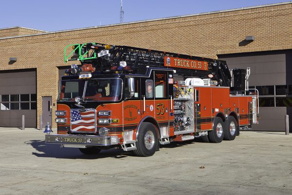 Lincolnshire Riverwoods FPD Truck 53. Larry Shapiro photo